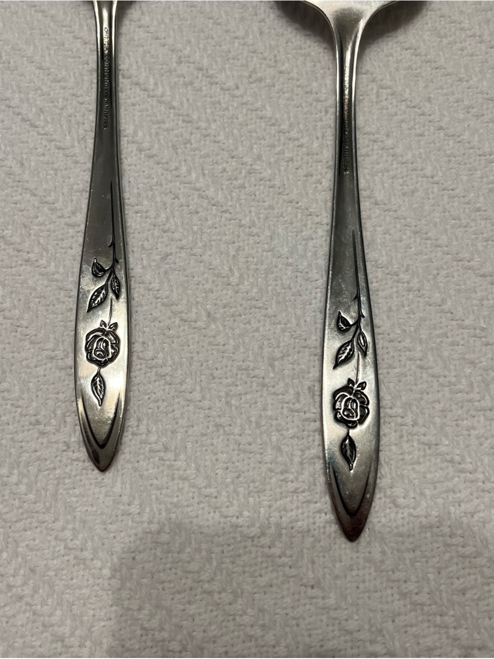 Oneida Community My Rose Silver Floral-Handle Serving Flatware Set - Picture 7 of 10